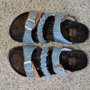 New Muk Luks sandals